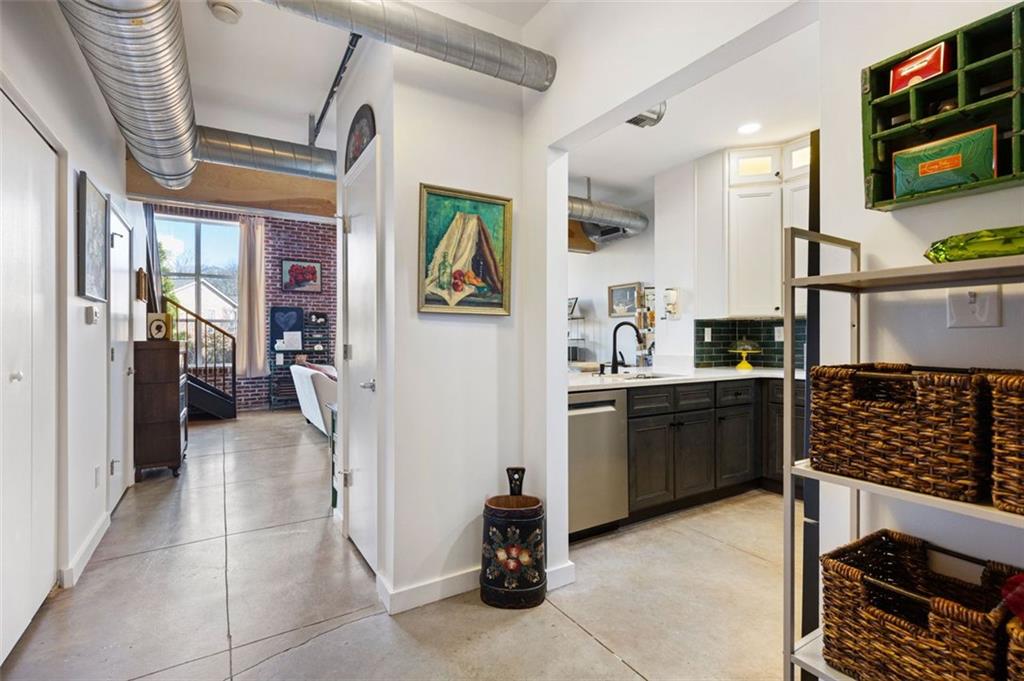 445 N SESSIONS Street NW 2/2209