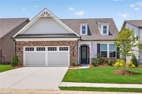 Homes For Sale - 178 Bear Way<br/> Hoschton, GA 30548