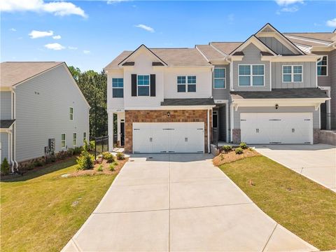 Townhouse For Sale - 6710 Corryton Street<br/> Flowery Branch, GA 30542