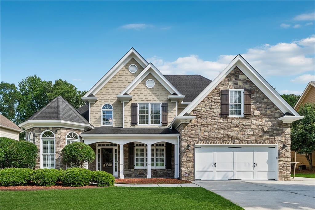 Welcome to 1640 Wheat Grass Way – A Charming Family Home in the Highly Desirable Wheatfields Neighborhood!
Located in the heart of Grayson, this spacious 4-bedroom, 2.5-bath home offers the perfect blend of comfort and function in a top-rated school district. The owner’s suite on the main level provides a peaceful retreat, while three additional bedrooms upstairs give plenty of space for family, guests, or a home office.
The kitchen features granite countertops and opens into a large secondary living area complete with a cozy wood-burning fireplace – perfect for gatherings, entertaining, or everyday relaxation.
Step outside to a beautifully leveled backyard that’s ideal for play, gardening, or enjoying outdoor living. Situated in the established and well-loved Wheatfields community, this home is truly move-in ready and waiting to welcome its next family.
Don’t miss out on this Grayson gem – schedule your private tour today