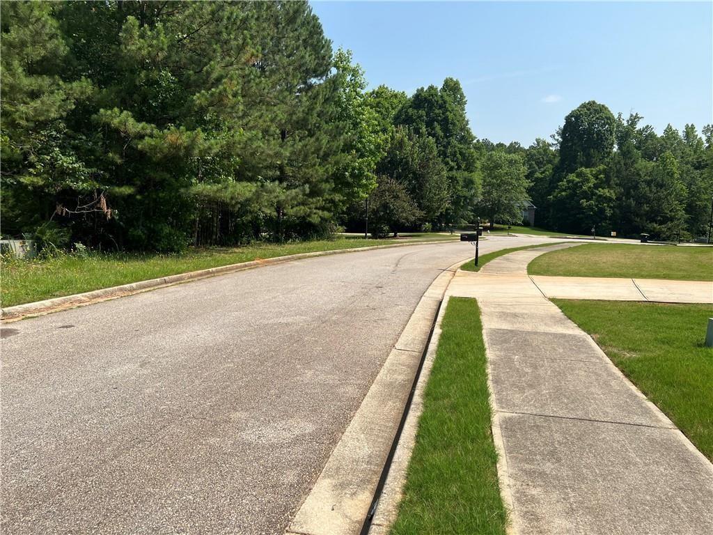 3188 Jackson Creek Drive, Stockbridge, Georgia image 4