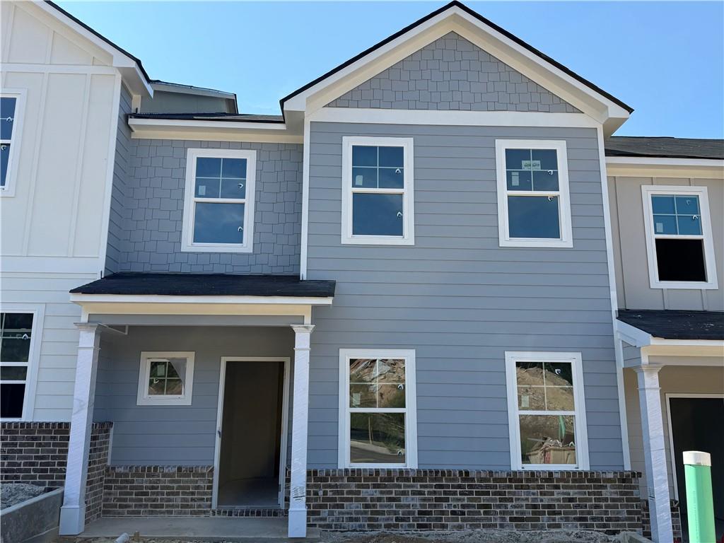 Welcome to Klondike Reserve!
Nestled in the heart of Conyers, Klondike Reserve is a thoughtfully planned townhome community where comfort, connection, and convenience come together. Residents enjoy resort-style amenities including a pool and cabana, pickleball courts, firepit, dog parks, and a resident clubhouse. With scenic green spaces, pedestrian-friendly walkways, and easy access to I-20, shopping, dining, schools, and downtown Atlanta, Klondike Reserve offers the perfect balance of community living and modern convenience.
2 Furnished Model Homes with a 3rd under construction.
Multiple Floor Plans to Fit Your Needs: Choose from a variety of layouts, available as both move-in ready homes and pre-sale opportunities where you can select your own finishes and options.
A Complete Amenity Experience: Dog parks, resort-style pool and cabana, pickleball courts, firepit, and a resident clubhouse encourage homeowners to connect, play, and relax together. We’re building more than homes, we’re building a community.
Special 2025 Offer: On select units, enjoy our FREE Game Day Package, the perfect setup for entertaining and making your new home game-day ready.
Featured Home:
The Avalon – 1,785 Sq. Ft.
This beautifully designed Avalon townhome combines open living spaces with flexible options, perfect for today’s lifestyle.
3-4 Bedrooms / 2.5 Baths / 2-Car Garage
Bright, open-concept main level with spacious family room, dining area, and OVER-SIZED walk-in master closet.
