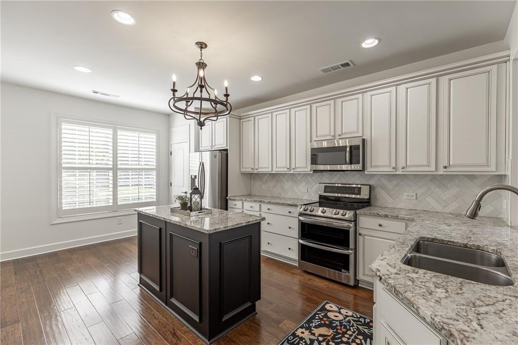 3522 Blue Cypress Cove