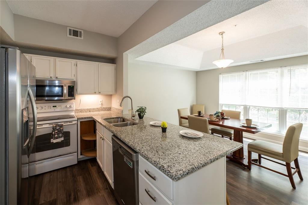 Steeplechase - Residential Lease