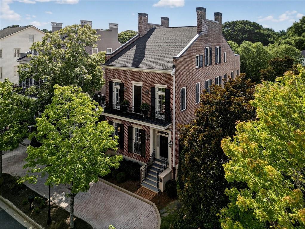 3869 Saint Elisabeth Square