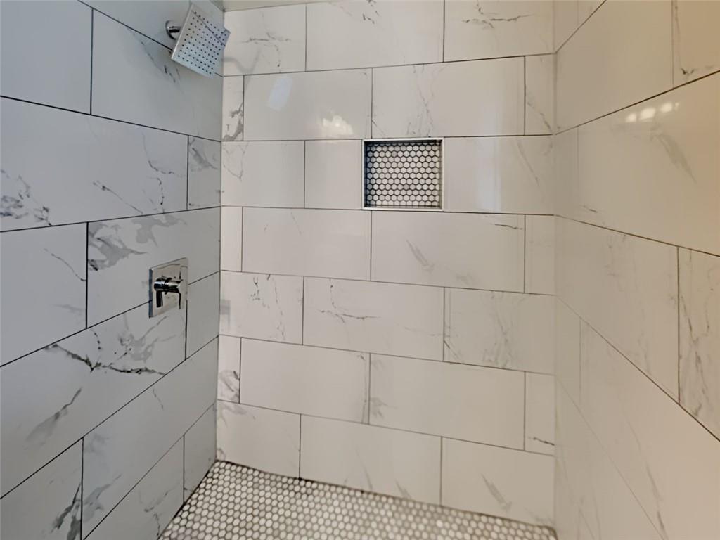 908 Kennesaw Drive, Forest Park, Georgia image 4
