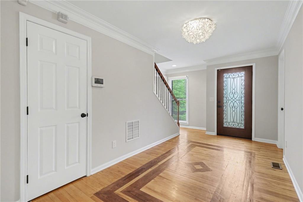 205 Marsh Glen Point