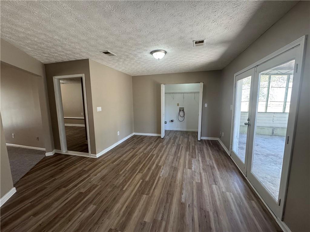 5872 Fox Run, Rex, Georgia image 6