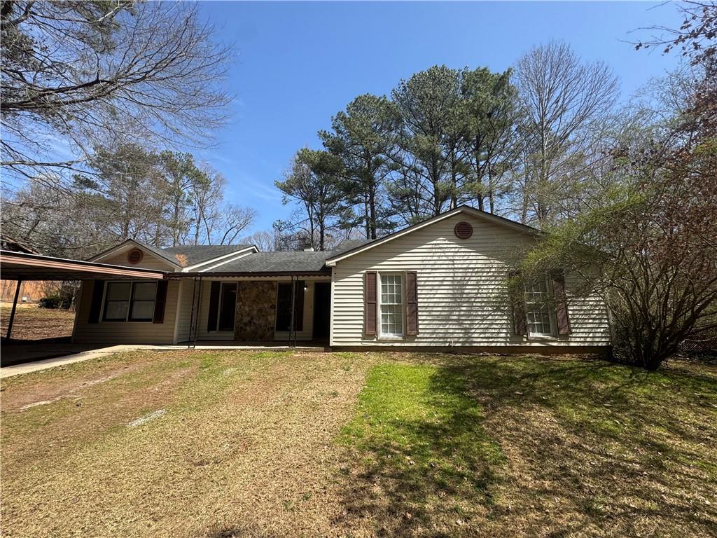 5872 Fox Run, Rex, Georgia image 1