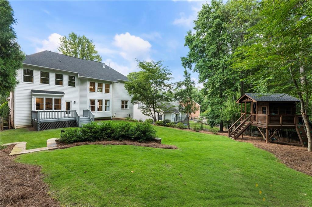 1085 Beacon Hill Crossing