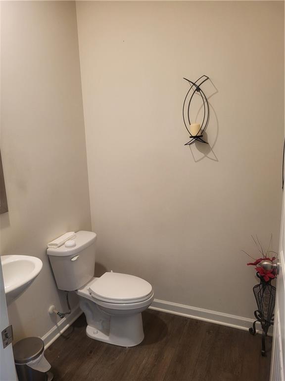 594 Starbuck Parkway