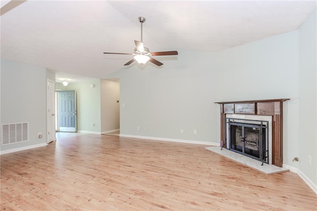 1010 J Dorothy Place, Sugar Hill, Georgia image 3