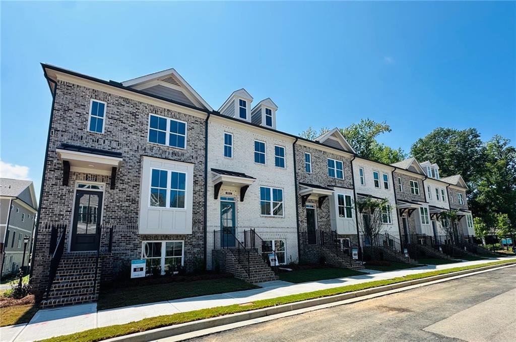 2822 Evanshire Avenue 111