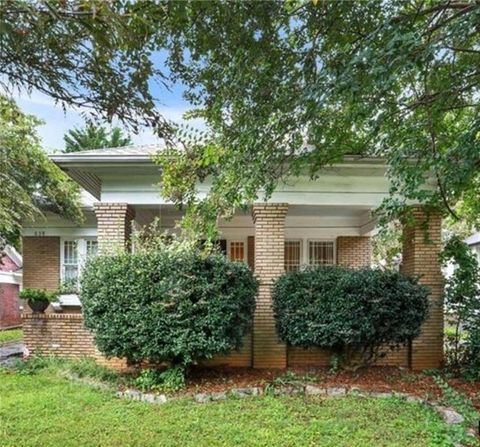 Photo of 638 Moreland Avenue NE, Atlanta, GA 30307 (MLS # 7726559)