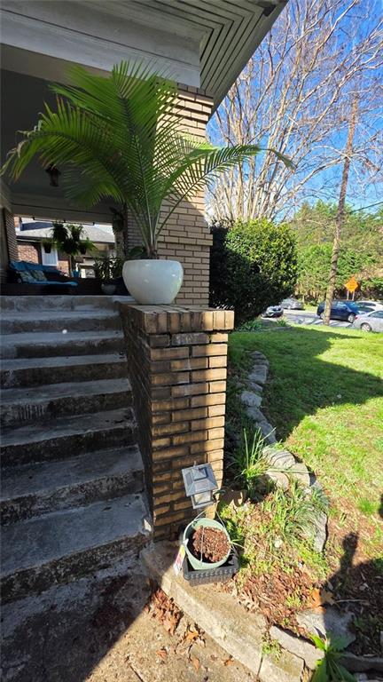 638 Moreland Avenue NE