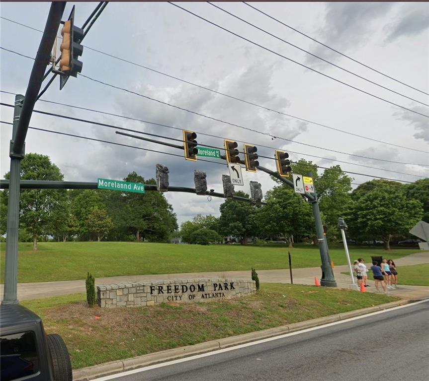 638 Moreland Avenue NE