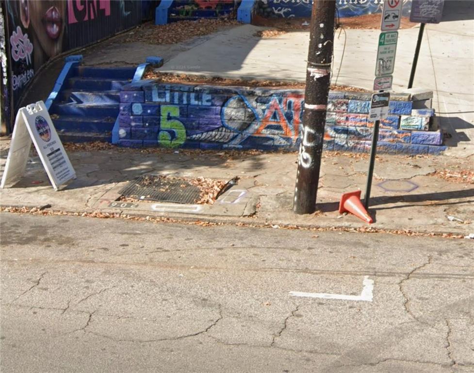 638 Moreland Avenue NE