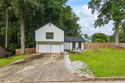 Photo of 4409 Creek Ford Trace, Duluth, GA 30096 (MLS # 7637023)