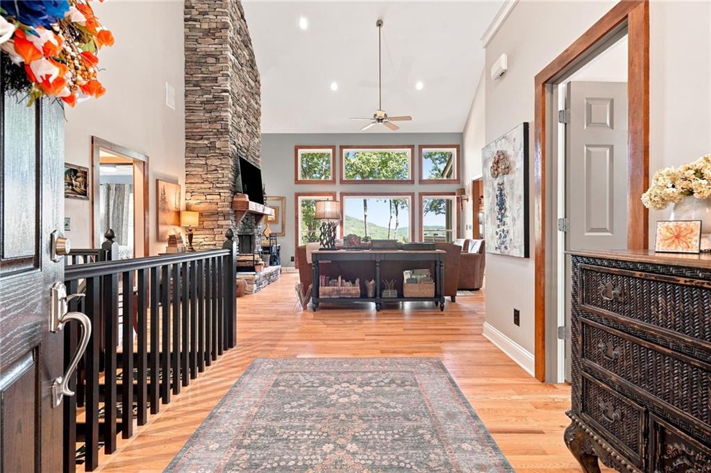1458 Valley View Drive