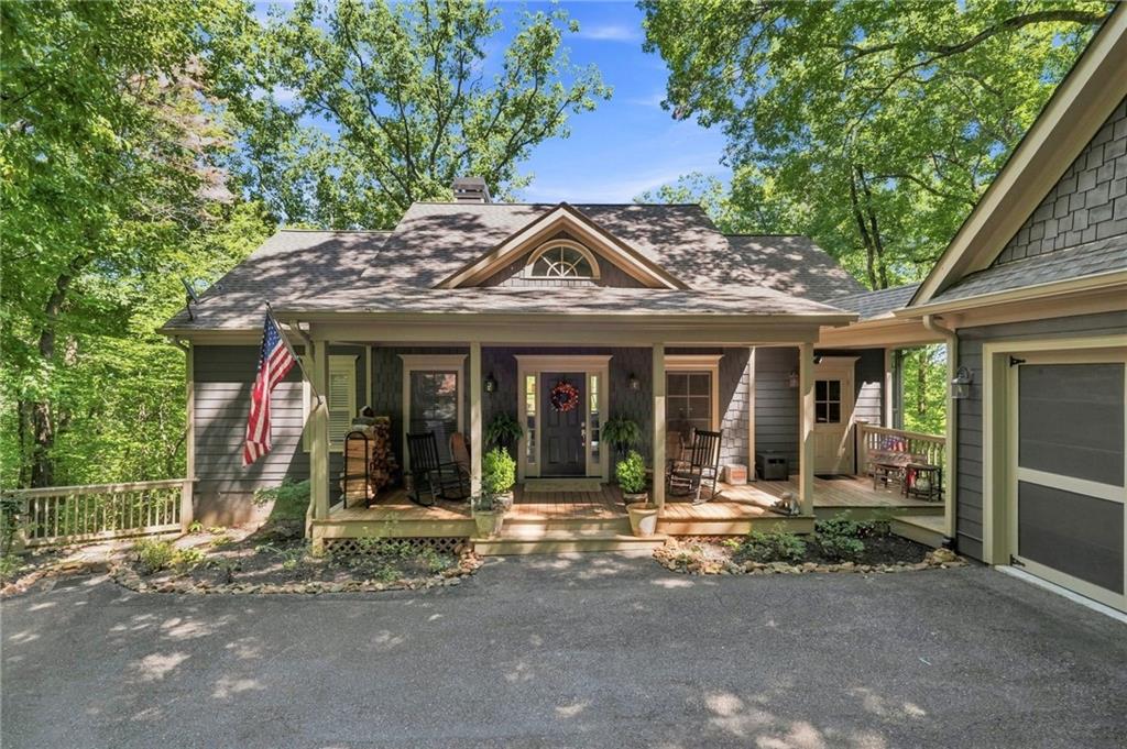 1458 Valley View Drive
