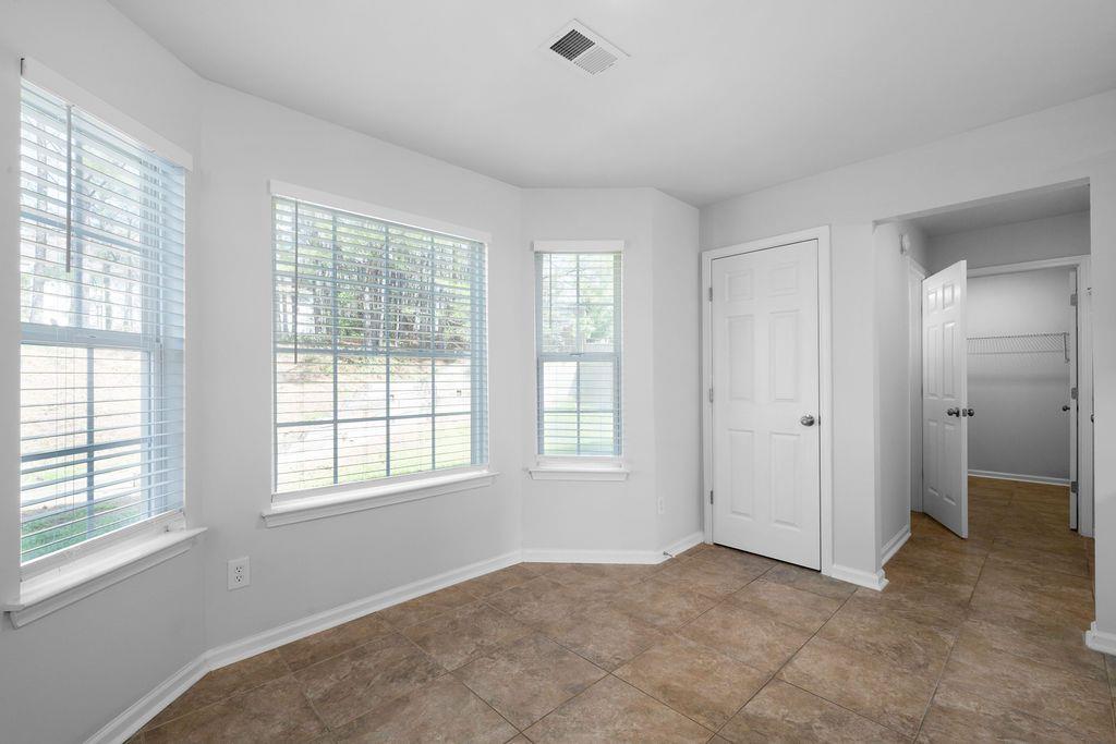 552 S Fortune Way, Dallas, Georgia image 12