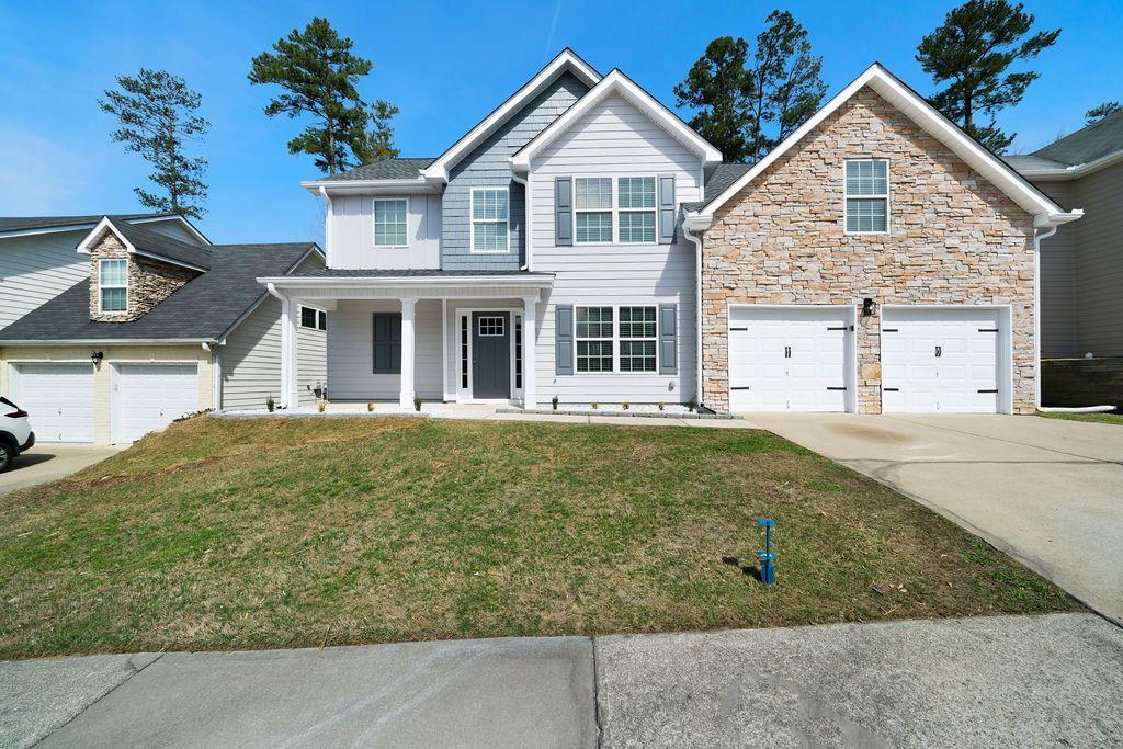 552 S Fortune Way, Dallas, Georgia image 1