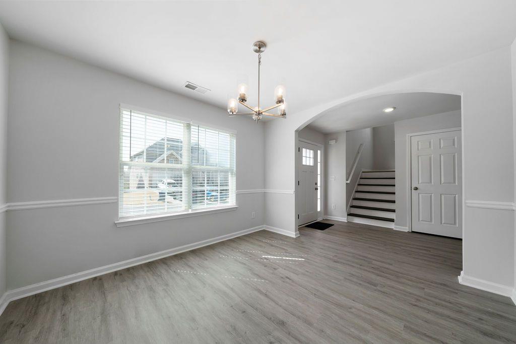 552 S Fortune Way, Dallas, Georgia image 7