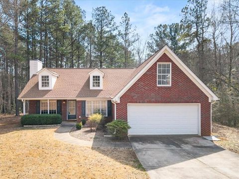 Homes For Sale - 1022 Miss Amber Way<br/> Locust Grove, GA 30248