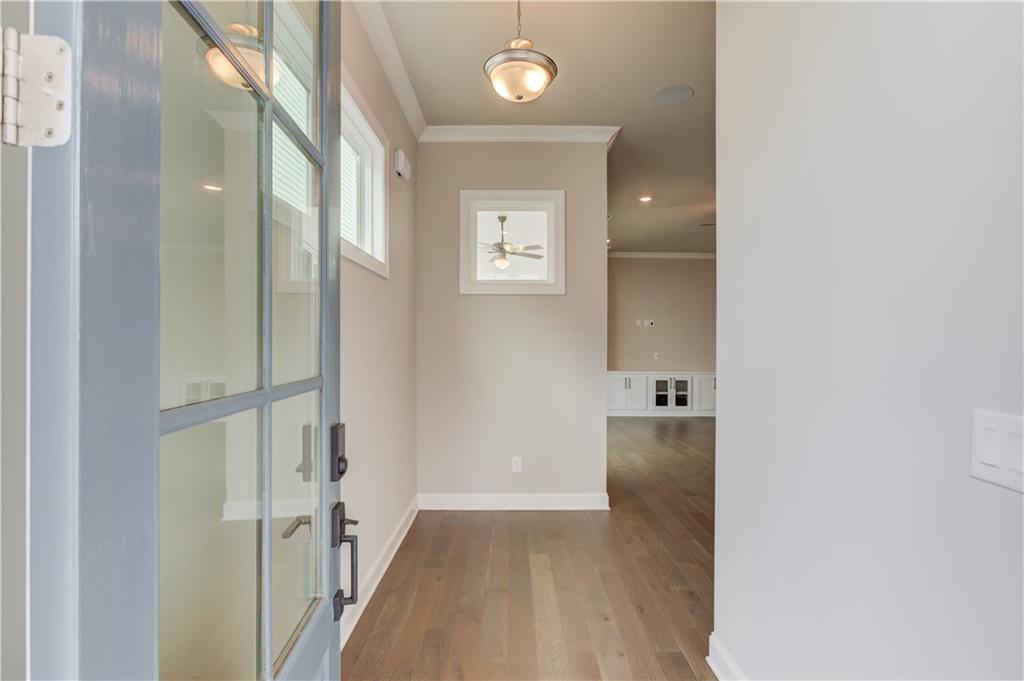 704 Hickory Hollow Walk