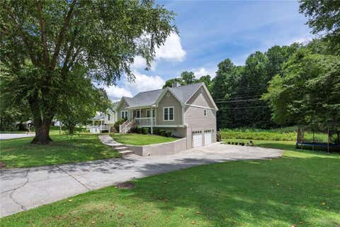 Homes For Sale - 3622 Winding Trail Drive<br/> Douglas County, Douglasville, GA 30135