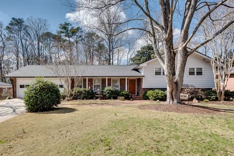 Photo of 1440 Diamond Head Circle, Decatur, GA 30033 (MLS # 7736378)