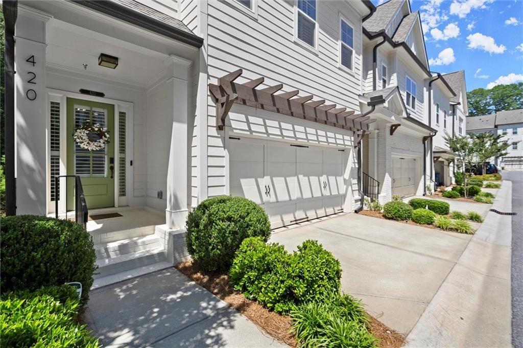 420 Banbury Crossing