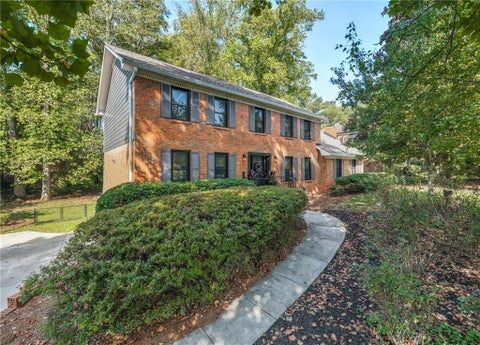 Homes For Sale - 831 Montego Way<br/> Lilburn, GA 30047