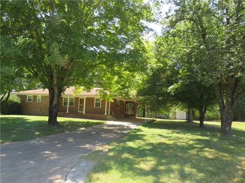 A home in Cedartown