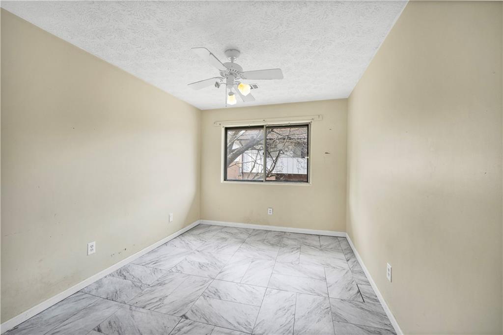 2570 Bradford Square, Atlanta, Georgia image 8