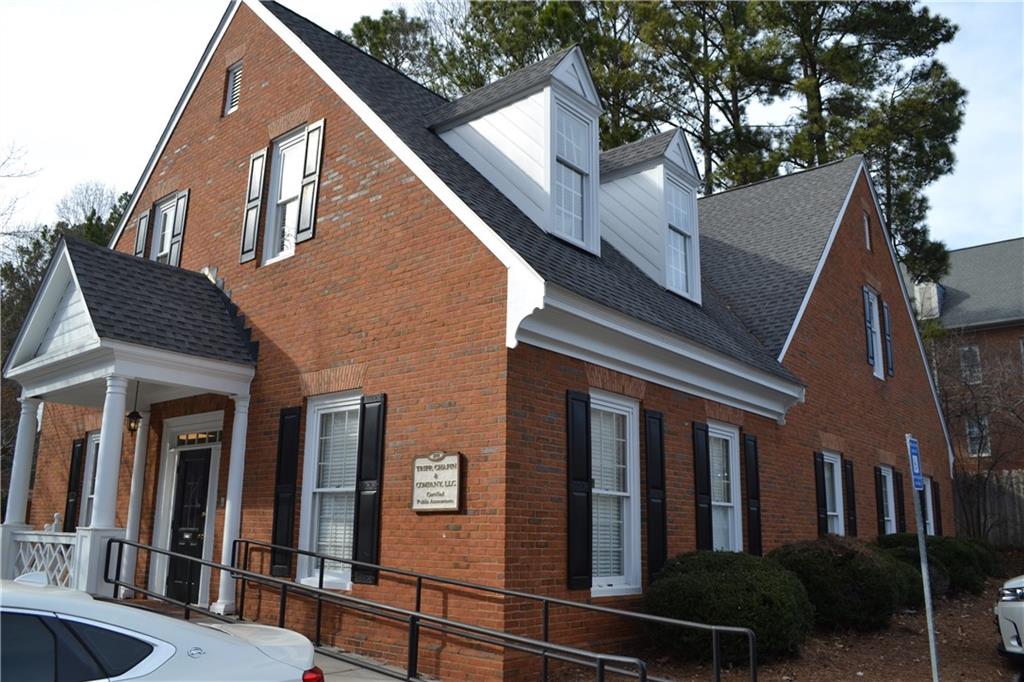 1225 Johnson Ferry Road 200