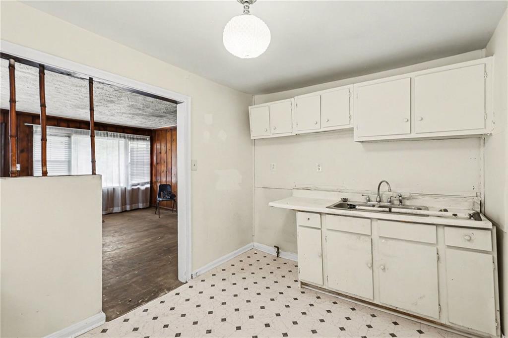 2293 Ewing Street SW