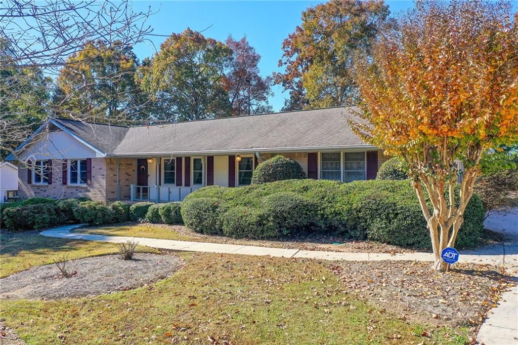 Photo of 8391 Winston Way, Jonesboro, GA 30236 (MLS # 7685424)