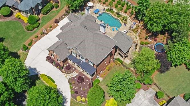2604 Northern Oak Drive