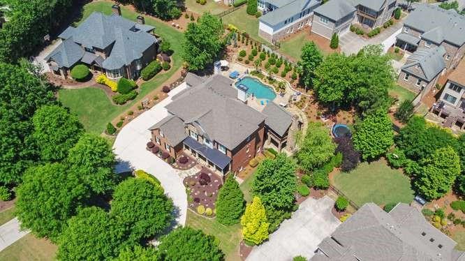 2604 Northern Oak Drive