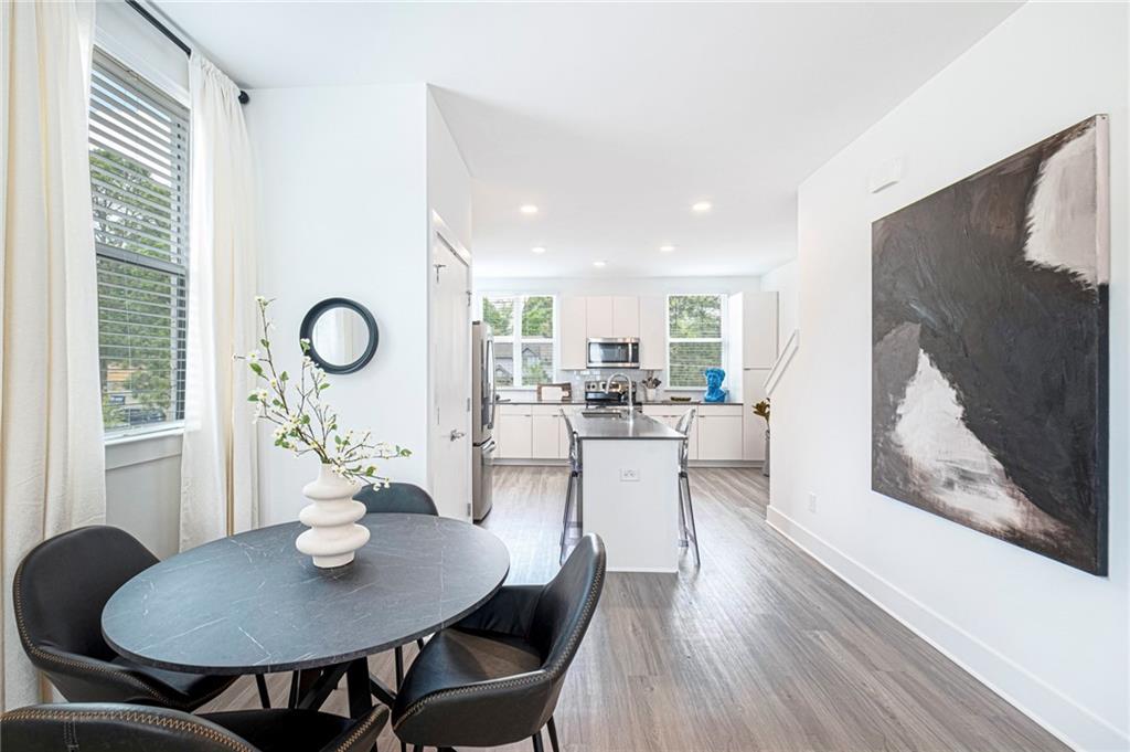 72 Milton Avenue SE 801