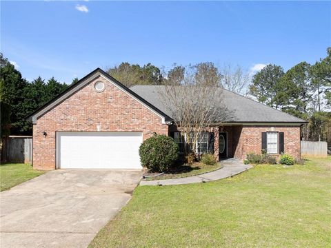 Homes For Sale - 716 Michael Drive<br/> Winder, GA 30680