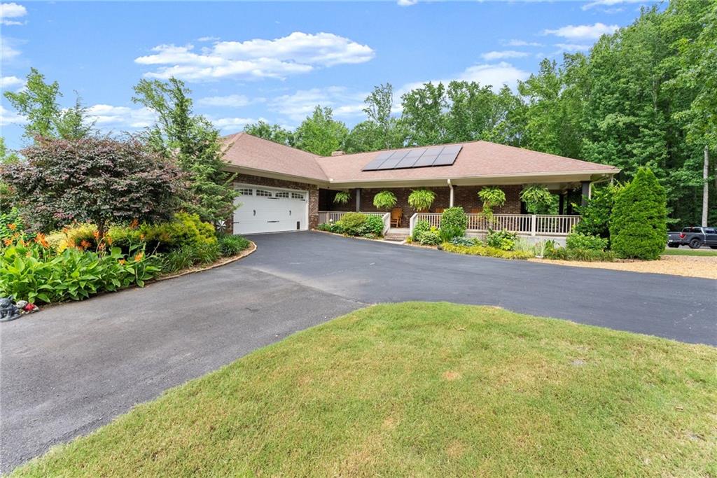 1572 Azalea Drive