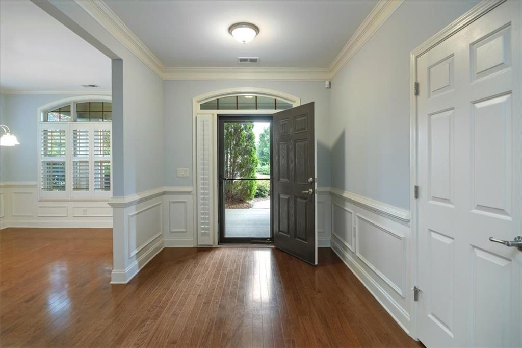 308 Shade Tree Circle