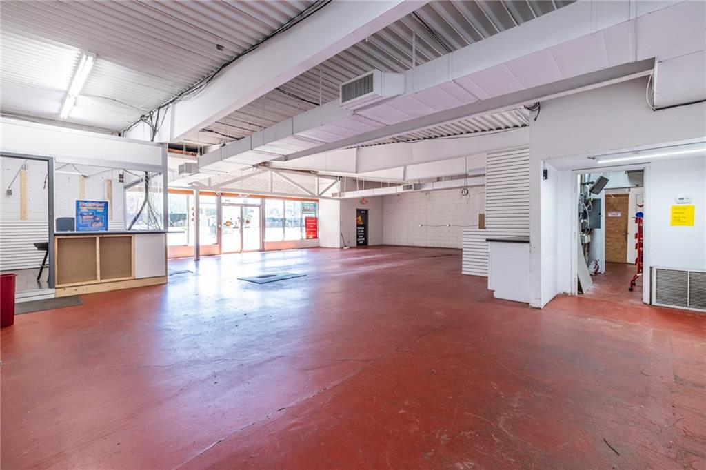 3296 Northcrest Road