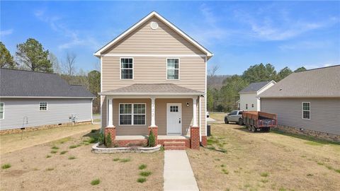 Homes For Sale - 422 Coahulla Creek Drive<br/> Whitfield County, Dalton, GA 30721