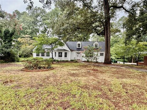 Homes For Sale - 3439 Old Jonesboro Road<br/> Hapeville, GA 30354
