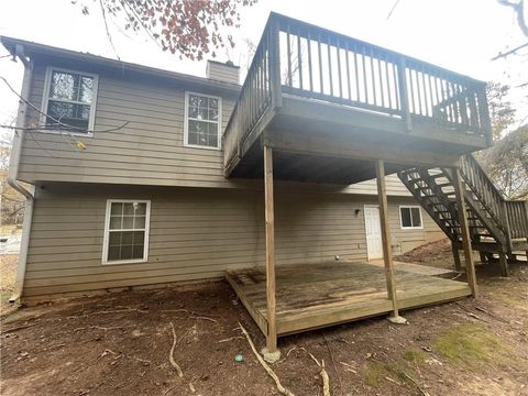 A home in Ellenwood