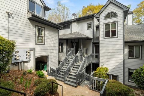 8207 Fairview Bluff Alpharetta GA 30022