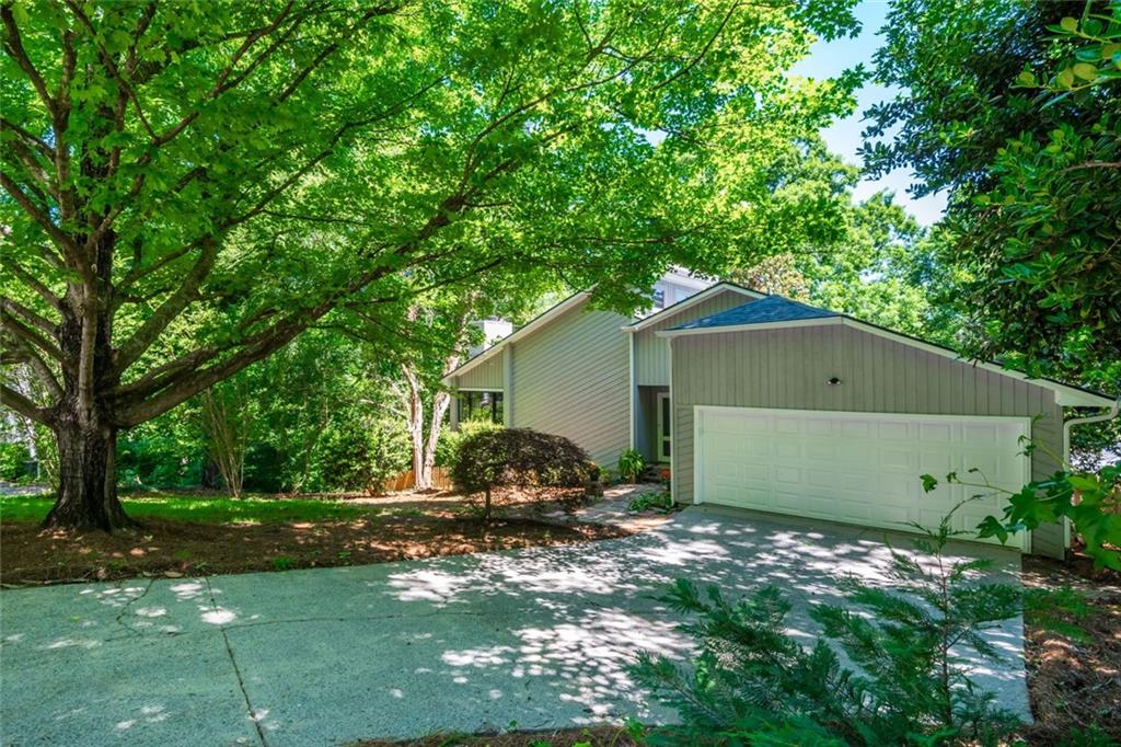 150 Hitching Post Court SE